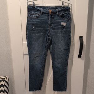 Time and Tru Blue Cropped Ankle Mid-Rise Denim Jeans with Distressed Details, 10